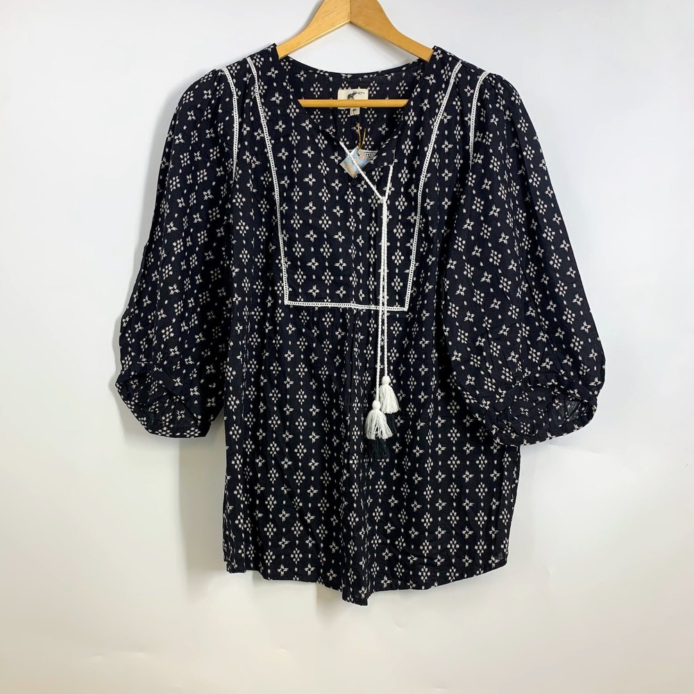 The Indian Bazaar Black White Geometric Print Tassels V Neck Boho Tunic Top‎